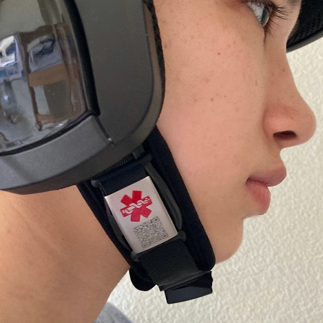QR seguridad para casco con datos personales, contacto, emergencia y  medicos - TeamTrack